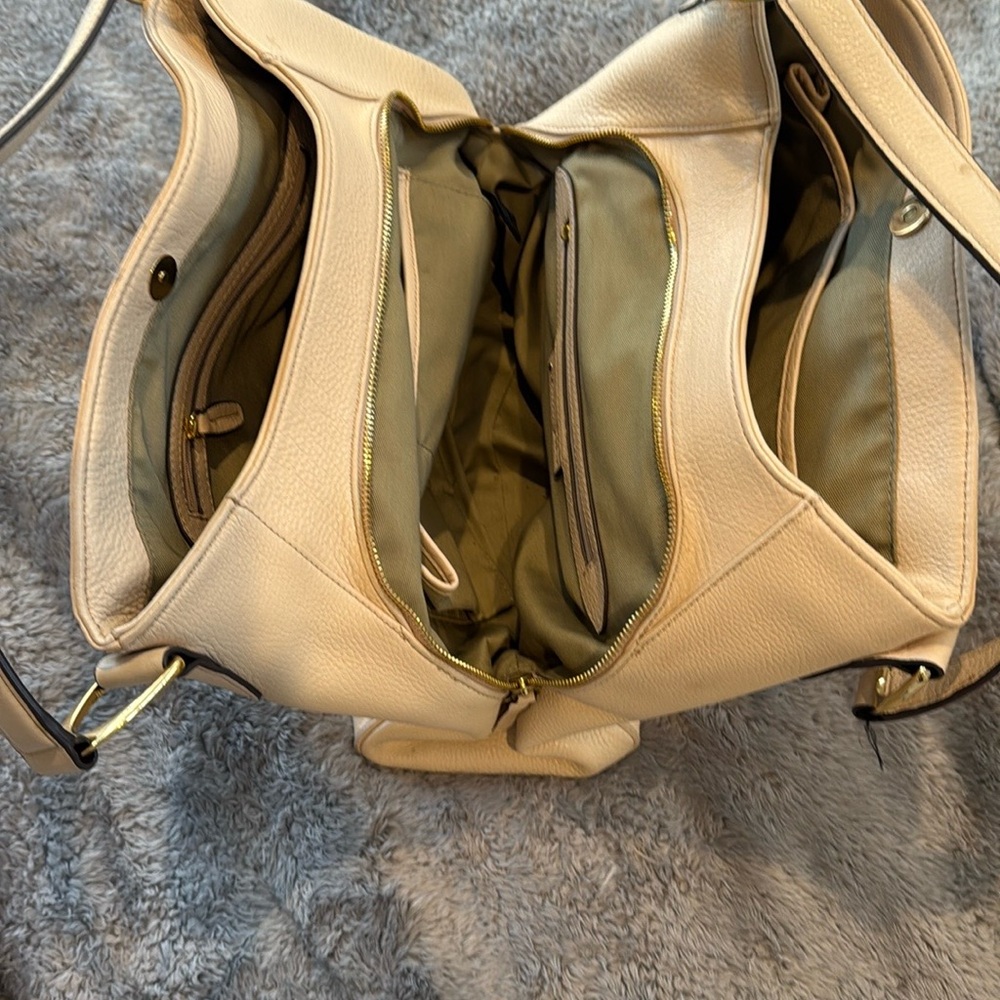 G.I.L.I Cream Textured Women's Bag - Picture 7 of 7